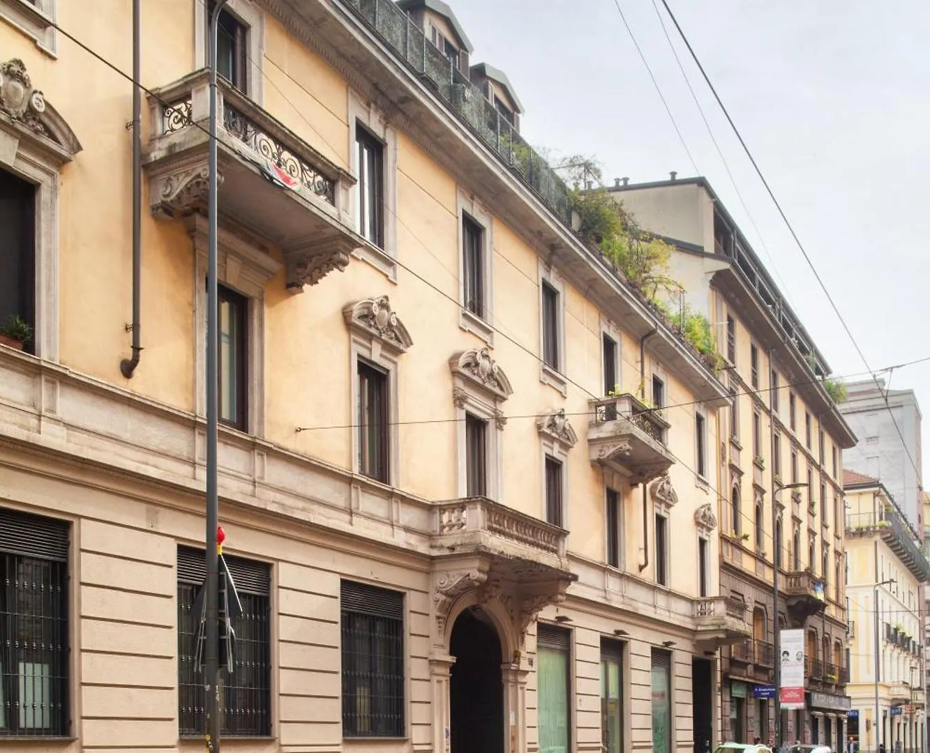 Wprelais Palm Fronds Apartment Milan